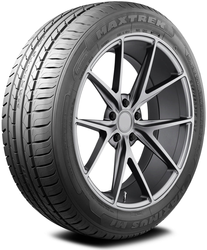 MAXTREK 255/45R18