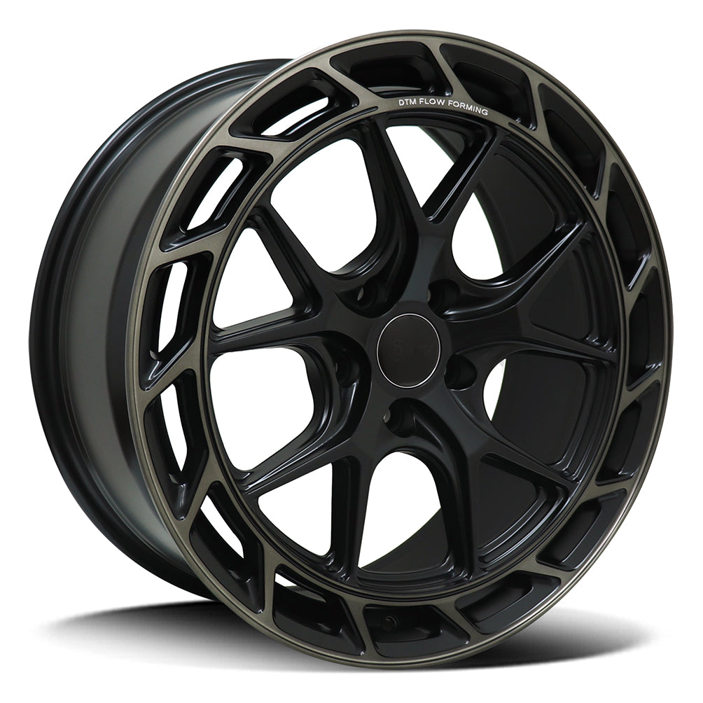 DTM JUDGE 8.5 /SATIN BLACK DARK TINT LIP S19